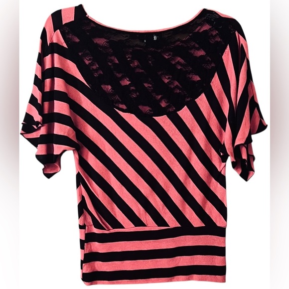 Iz Byer Diagonal Striped Coral/Orange and Black Blouse - Picture 2 of 3